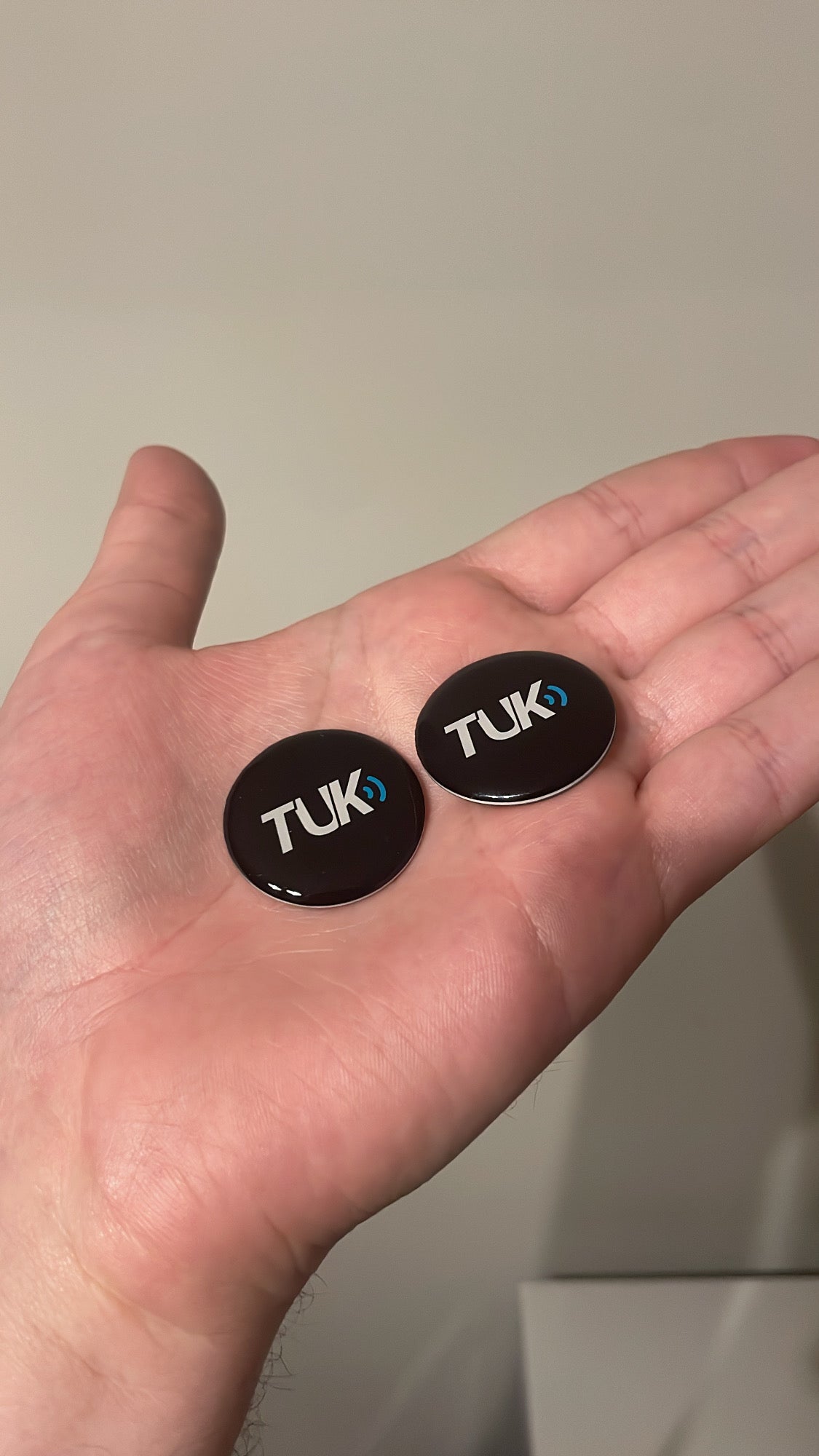 Sticker TUK NFC ( Diseño de la foto ) para compartir lo que quieras